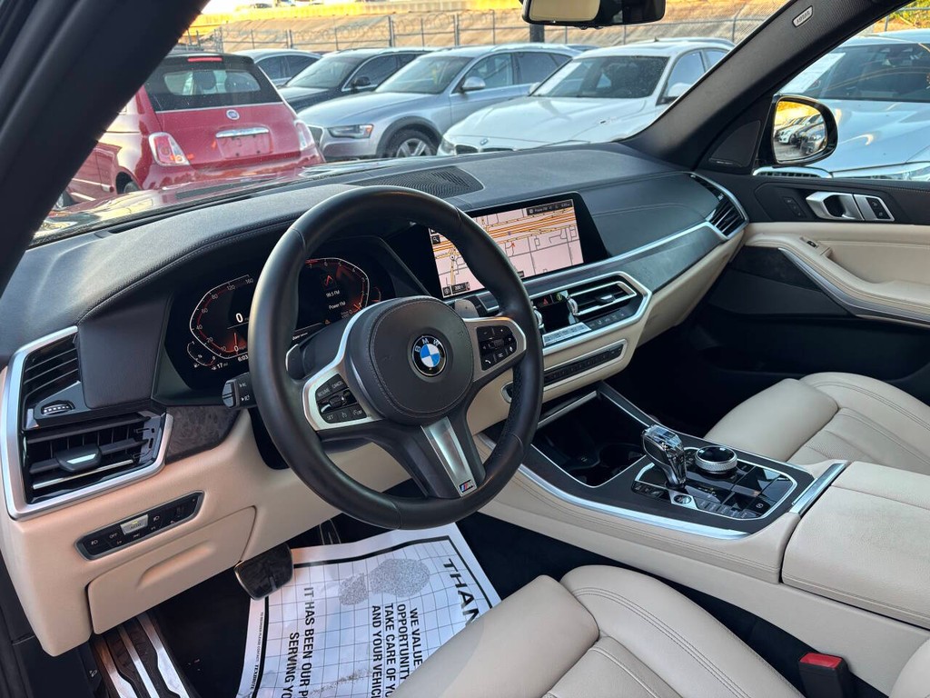 BMW X5 Vehicle Full-screen Gallery Image 08