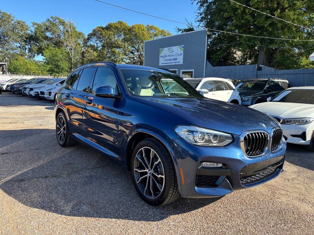 BMW X3 Vehicle Full-screen Gallery Image 03