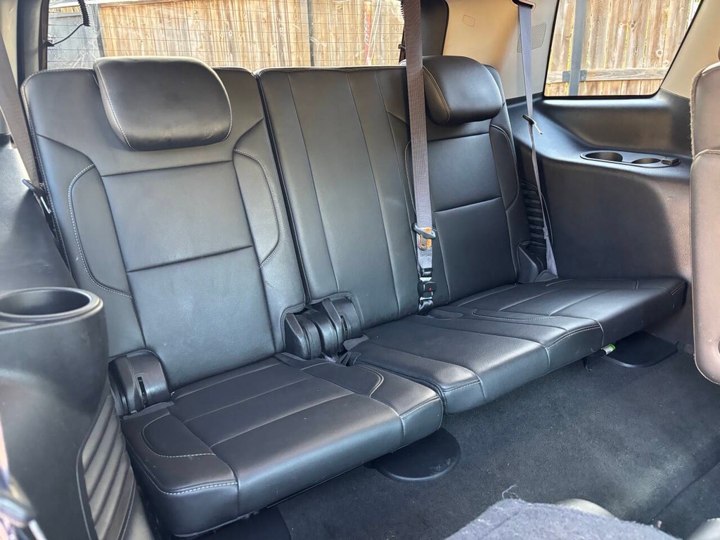 Chevrolet Tahoe Vehicle Full-screen Gallery Image 13