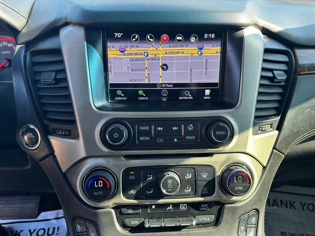 GMC Yukon Vehicle Full-screen Gallery Image 16