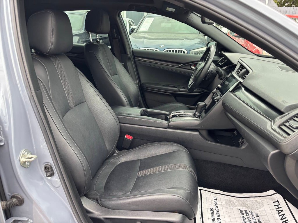 Honda Civic Hatchback Vehicle Full-screen Gallery Image 11