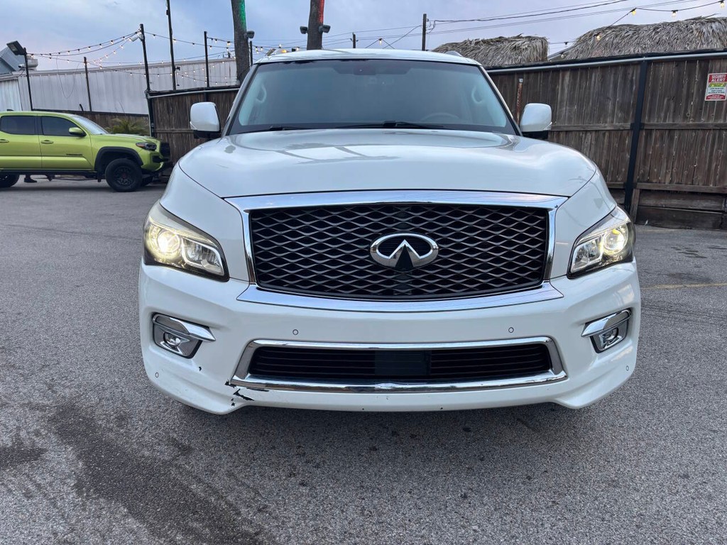 INFINITI QX80 Vehicle Full-screen Gallery Image 02