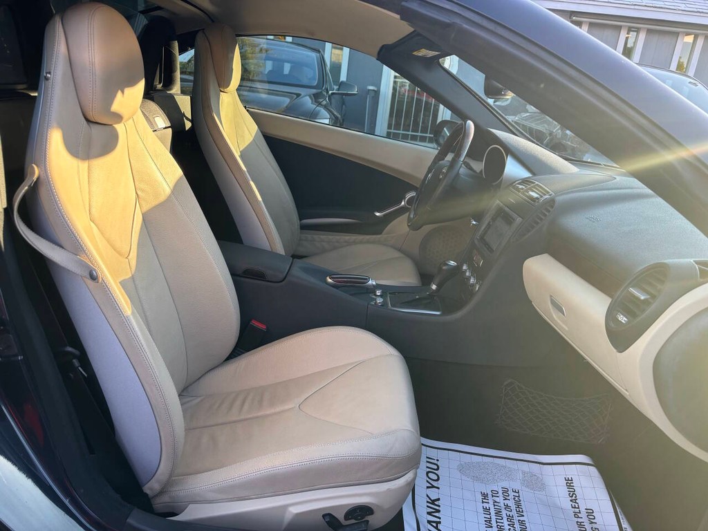 Mercedes-Benz SLK-Class Vehicle Full-screen Gallery Image 15