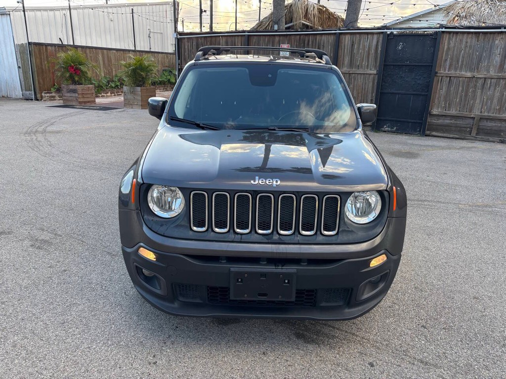 Jeep Renegade Vehicle Full-screen Gallery Image 02