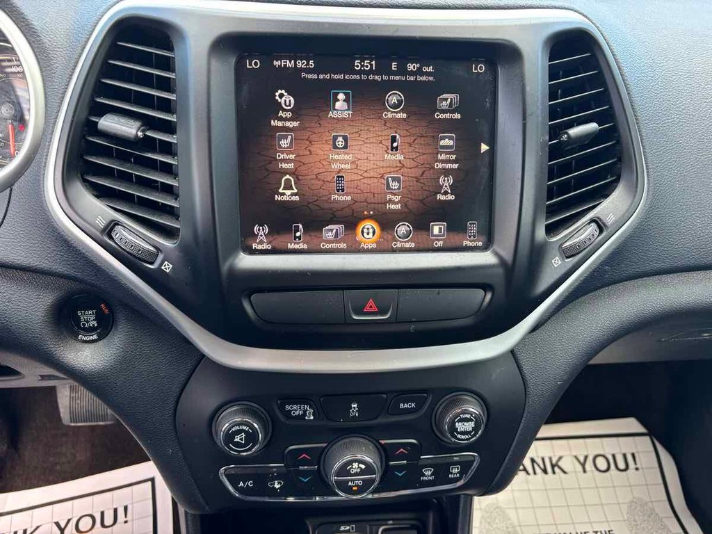 Jeep Cherokee Vehicle Full-screen Gallery Image 15