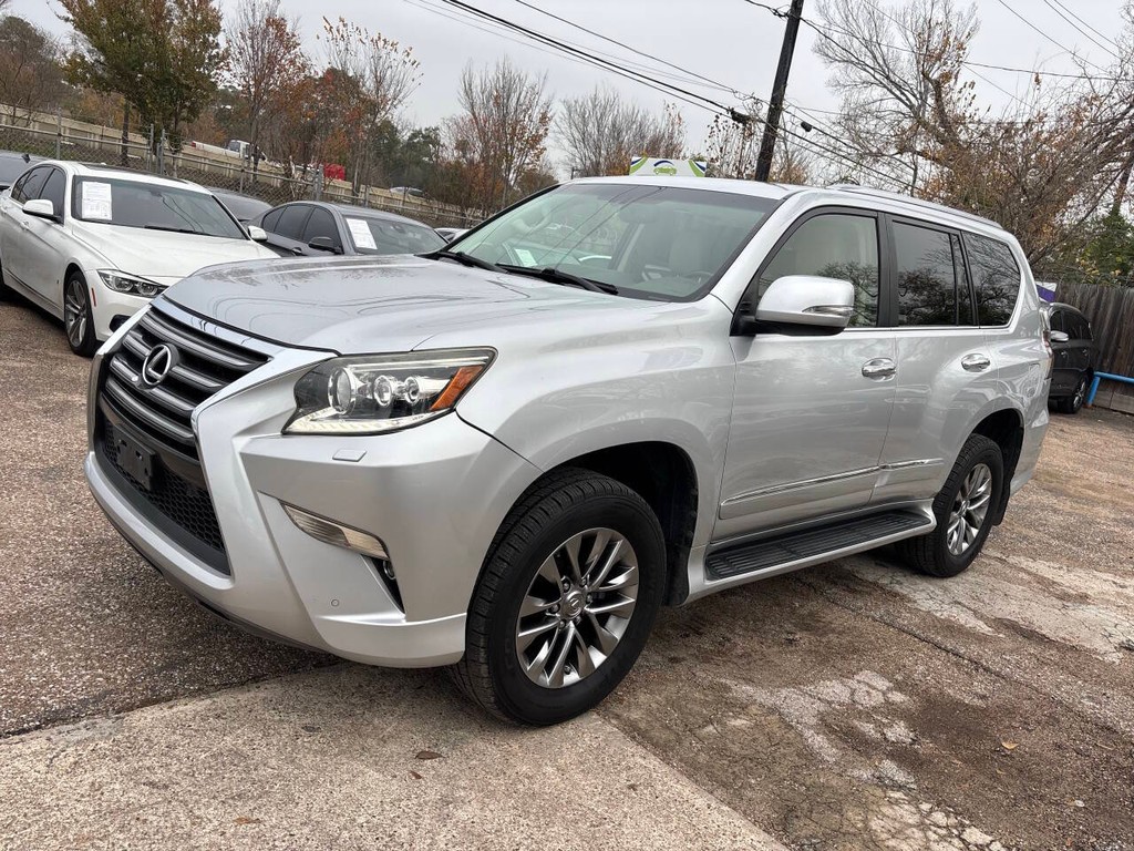 Lexus GX 460 Vehicle Full-screen Gallery Image 04