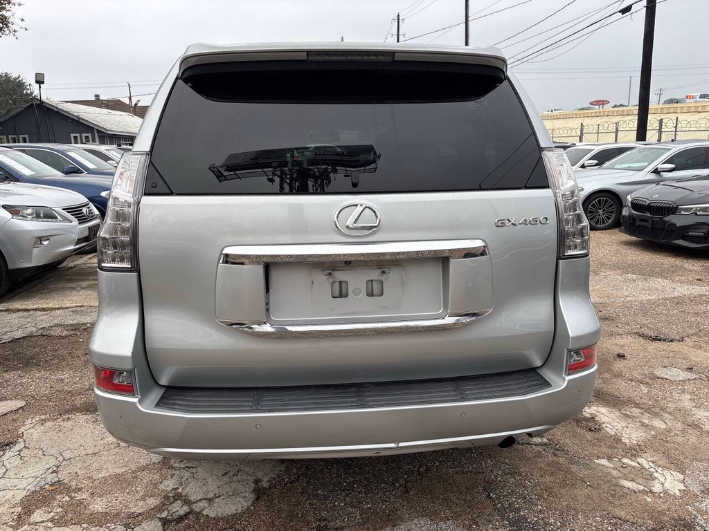 Lexus GX 460 Vehicle Full-screen Gallery Image 06