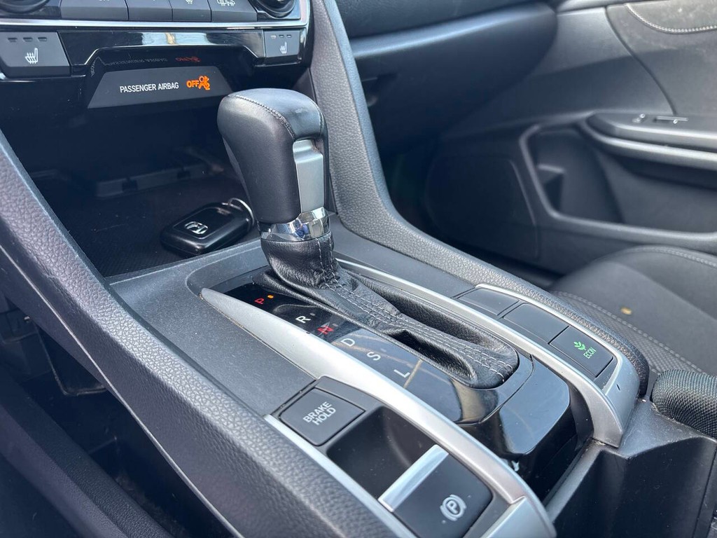 Honda Civic Sedan Vehicle Full-screen Gallery Image 17