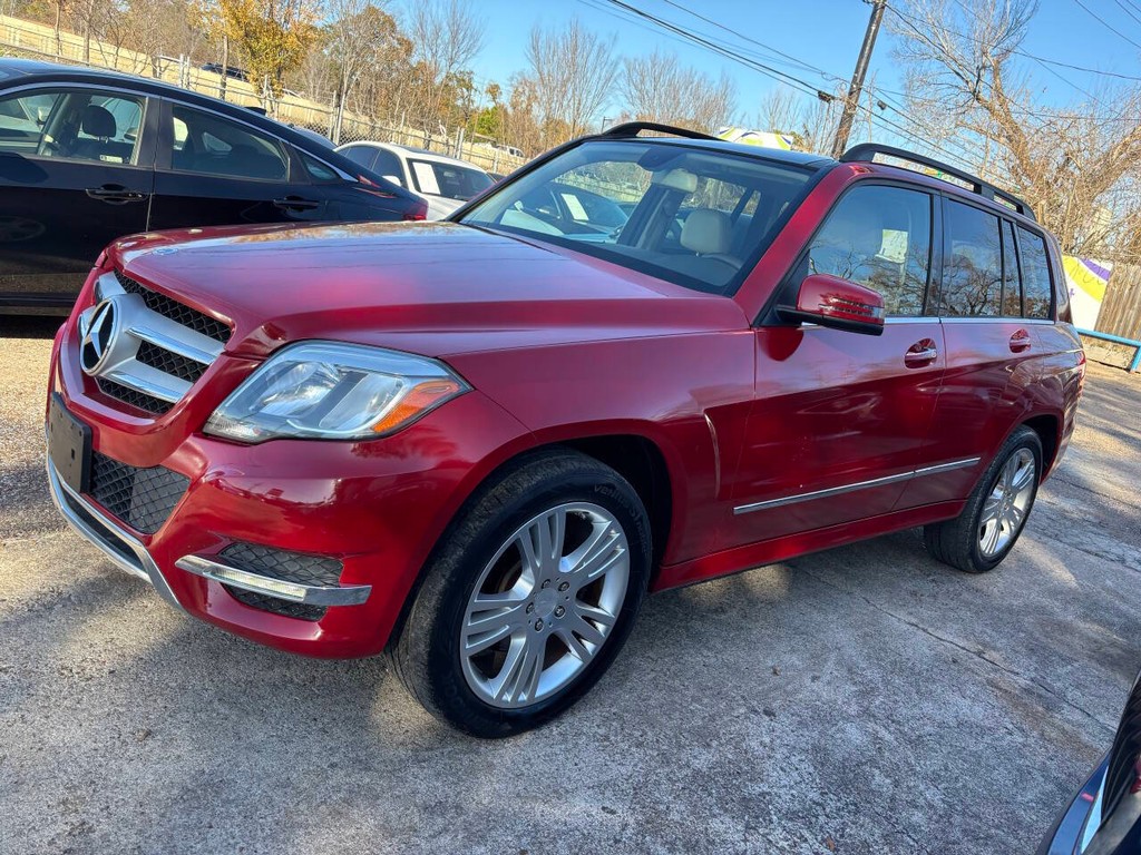 Mercedes-Benz GLK-Class Vehicle Full-screen Gallery Image 04