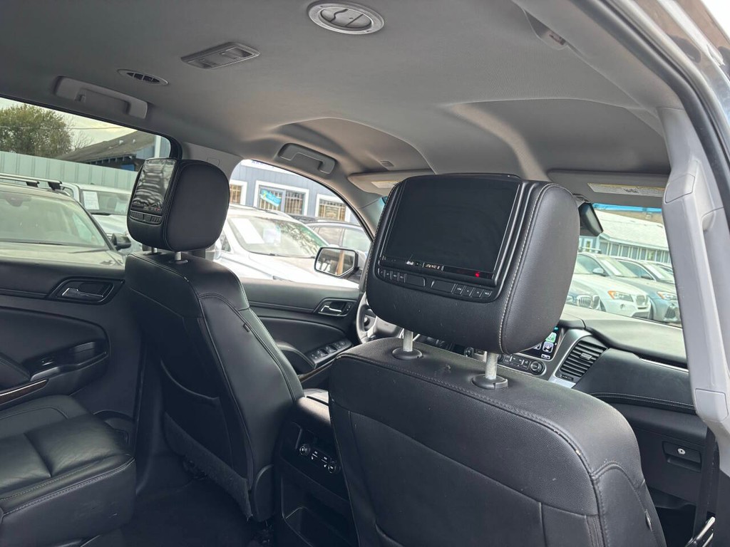 Chevrolet Tahoe Vehicle Full-screen Gallery Image 14