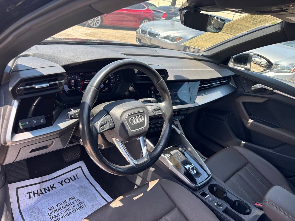 Audi A3 Sedan Vehicle Full-screen Gallery Image 08