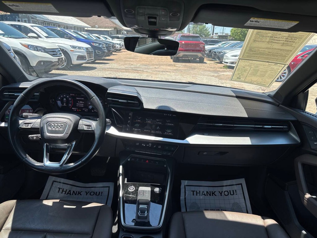 Audi A3 Sedan Vehicle Full-screen Gallery Image 19