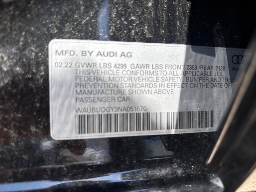Audi A3 Sedan Vehicle Full-screen Gallery Image 30