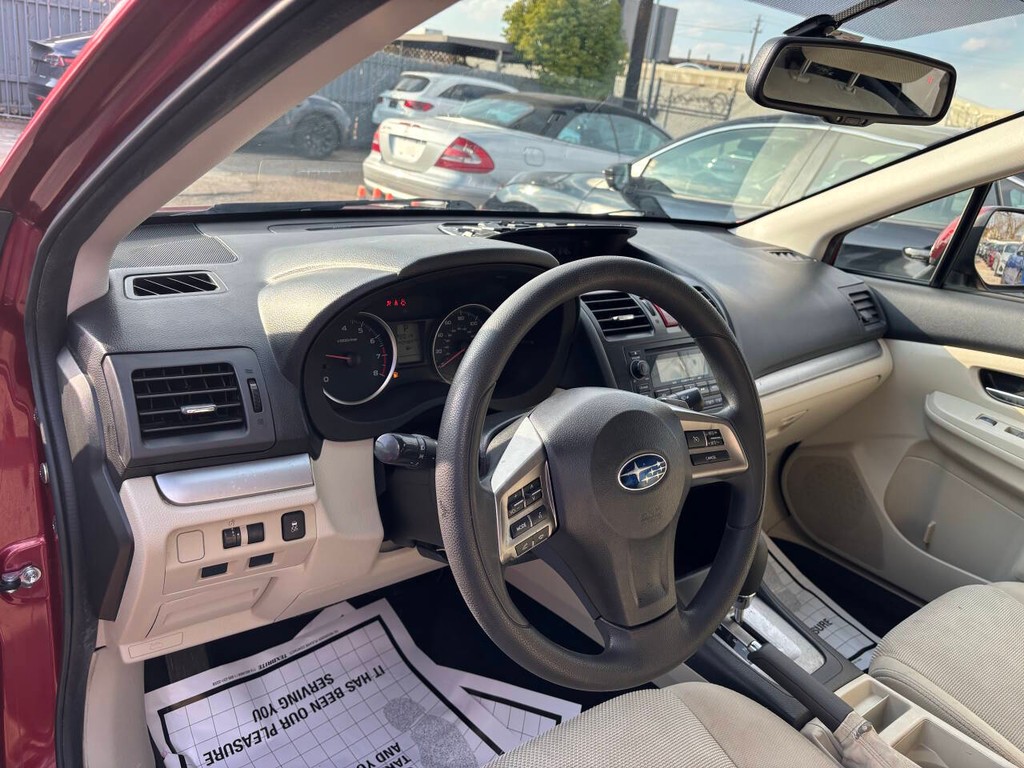Subaru XV Crosstrek Vehicle Full-screen Gallery Image 07