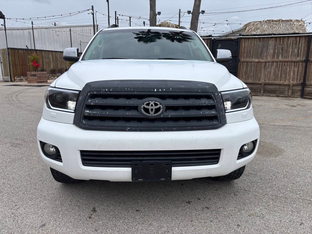 Toyota Sequoia Vehicle Full-screen Gallery Image 02