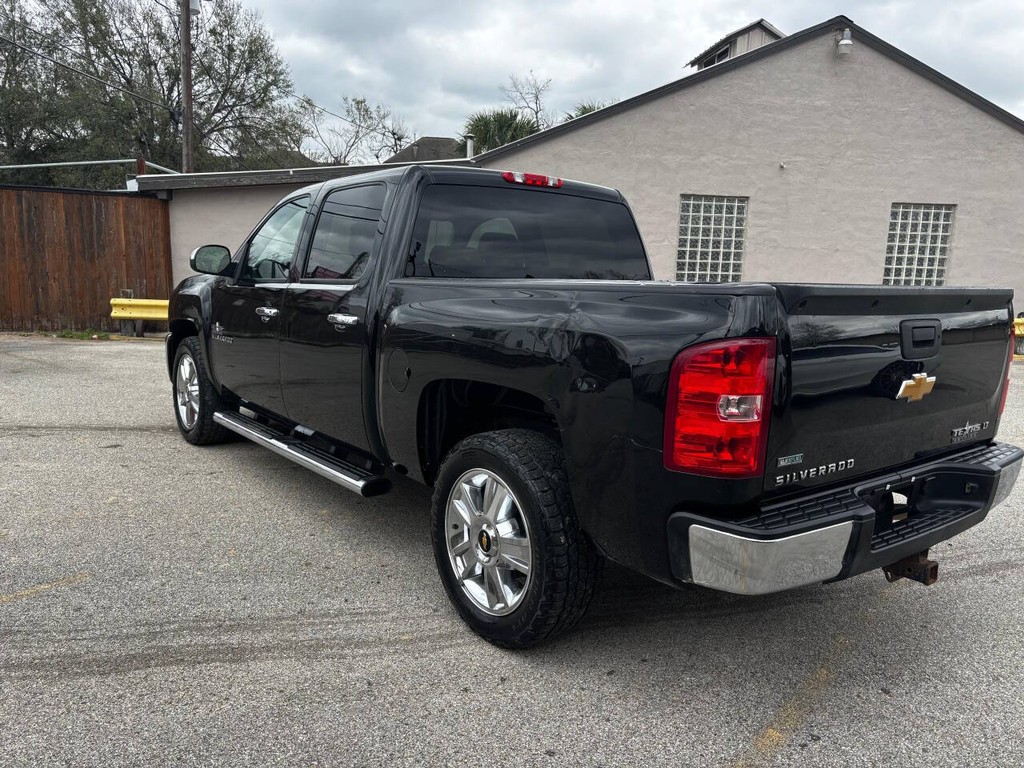 Chevrolet Silverado 1500 Vehicle Full-screen Gallery Image 06
