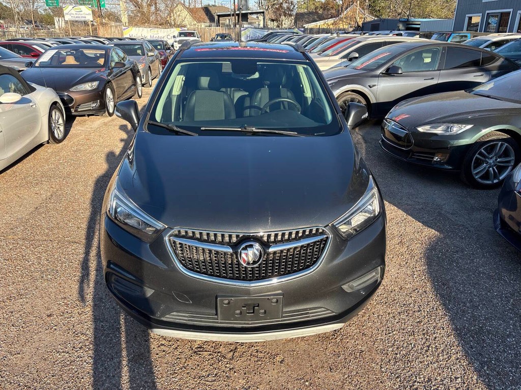 Buick Encore Vehicle Full-screen Gallery Image 03