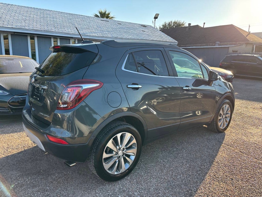 Buick Encore Vehicle Full-screen Gallery Image 07