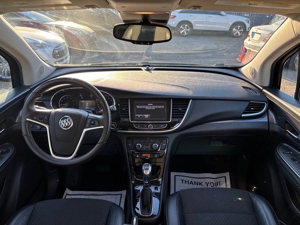 Buick Encore Vehicle Full-screen Gallery Image 14