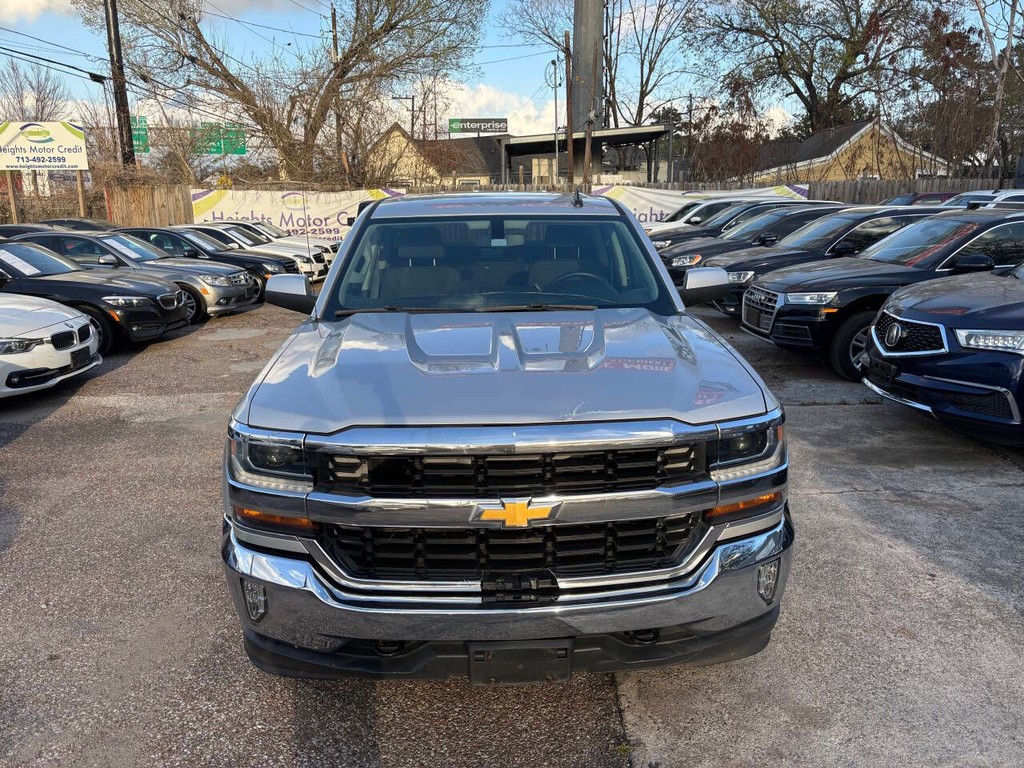 Chevrolet Silverado 1500 Vehicle Full-screen Gallery Image 03