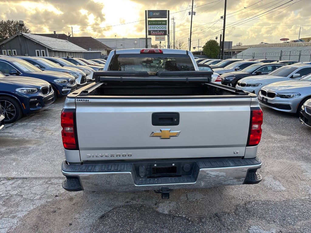 Chevrolet Silverado 1500 Vehicle Full-screen Gallery Image 06