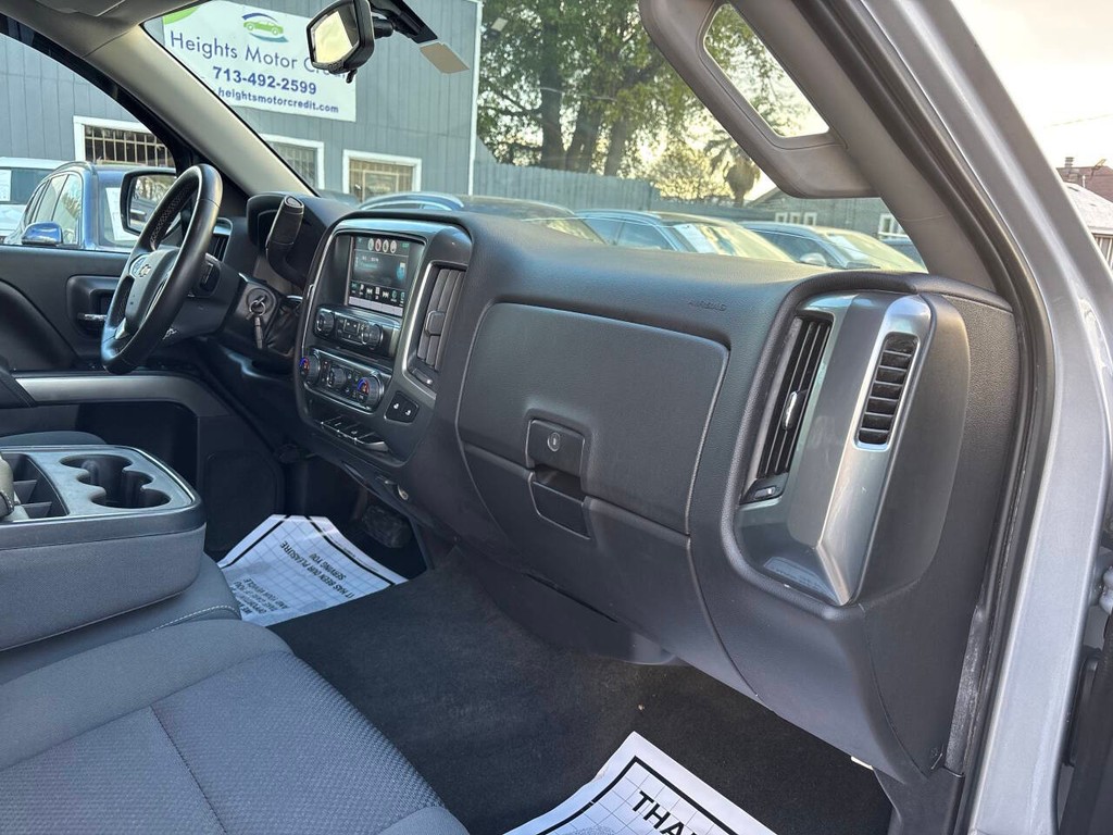 Chevrolet Silverado 1500 Vehicle Full-screen Gallery Image 10