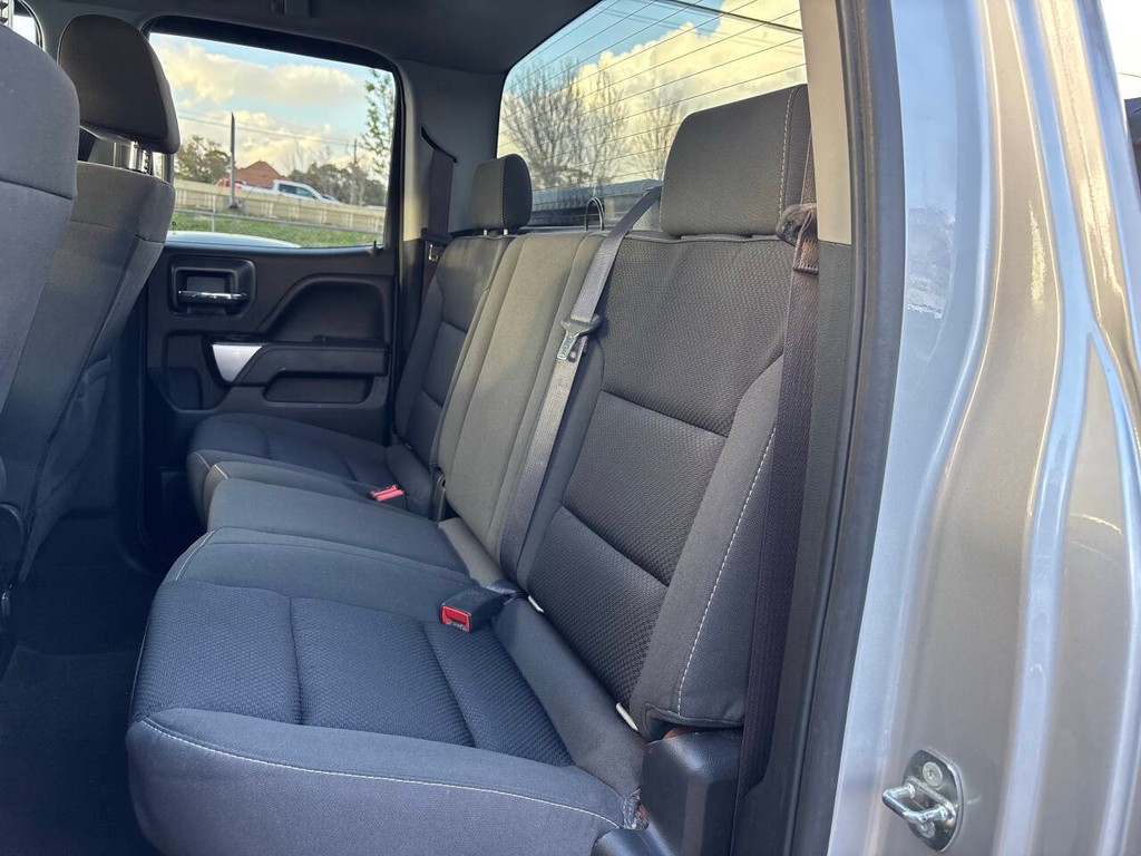 Chevrolet Silverado 1500 Vehicle Full-screen Gallery Image 12