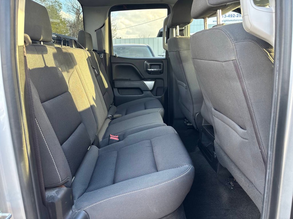 Chevrolet Silverado 1500 Vehicle Full-screen Gallery Image 13