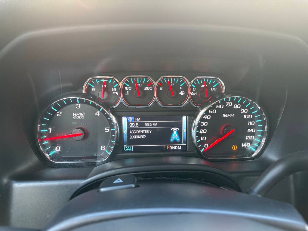 Chevrolet Silverado 1500 Vehicle Full-screen Gallery Image 20