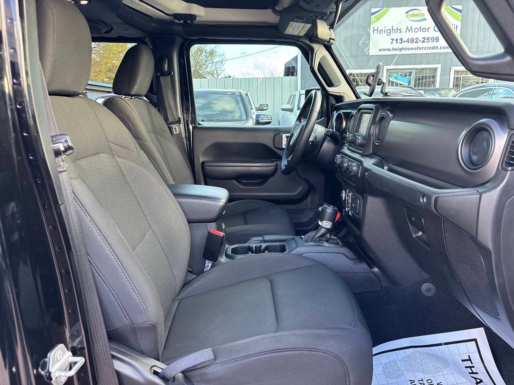 Jeep Gladiator Vehicle Full-screen Gallery Image 12