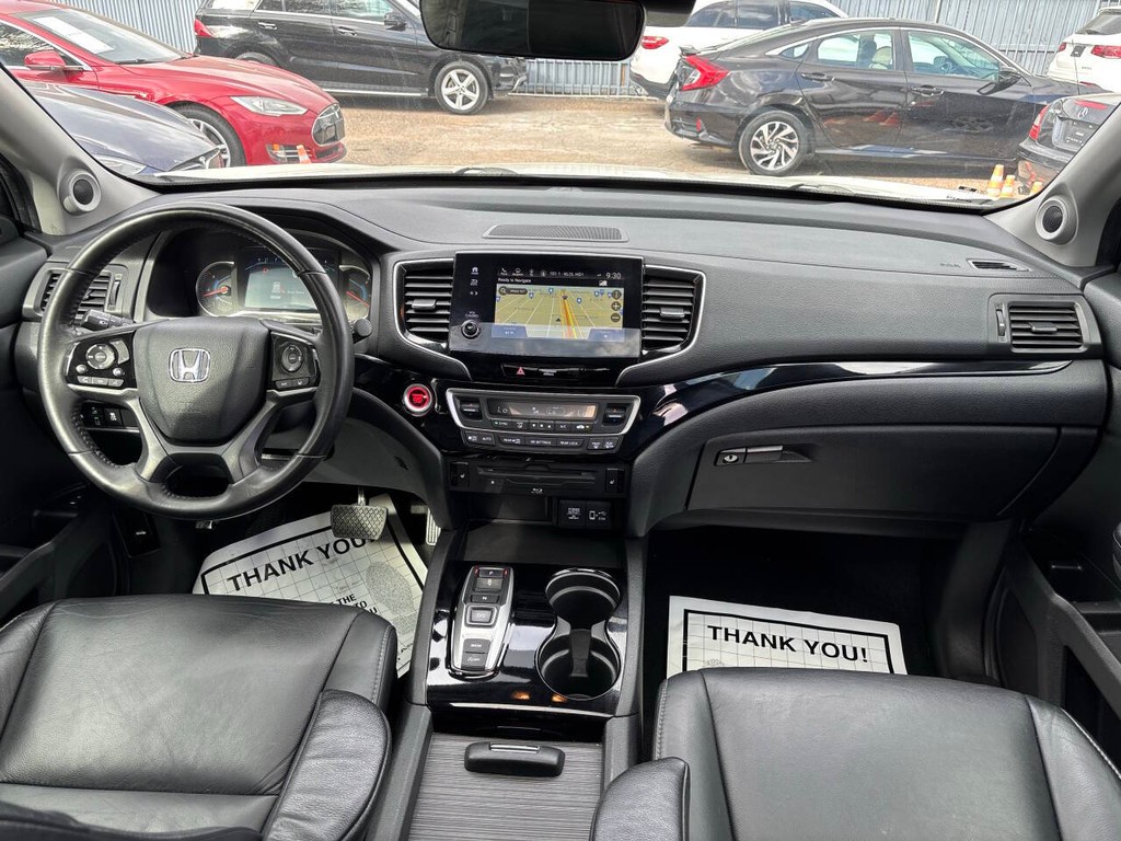 Honda Pilot Vehicle Full-screen Gallery Image 14