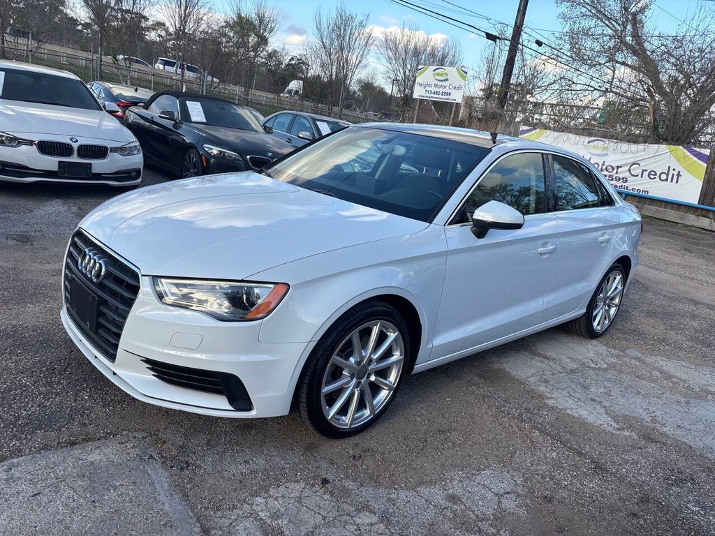 Audi A3 Vehicle Full-screen Gallery Image 04