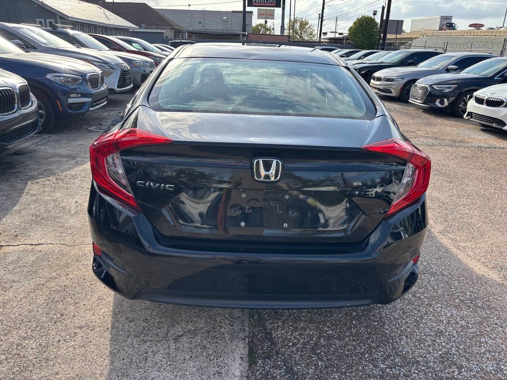 Honda Civic Sedan Vehicle Full-screen Gallery Image 06