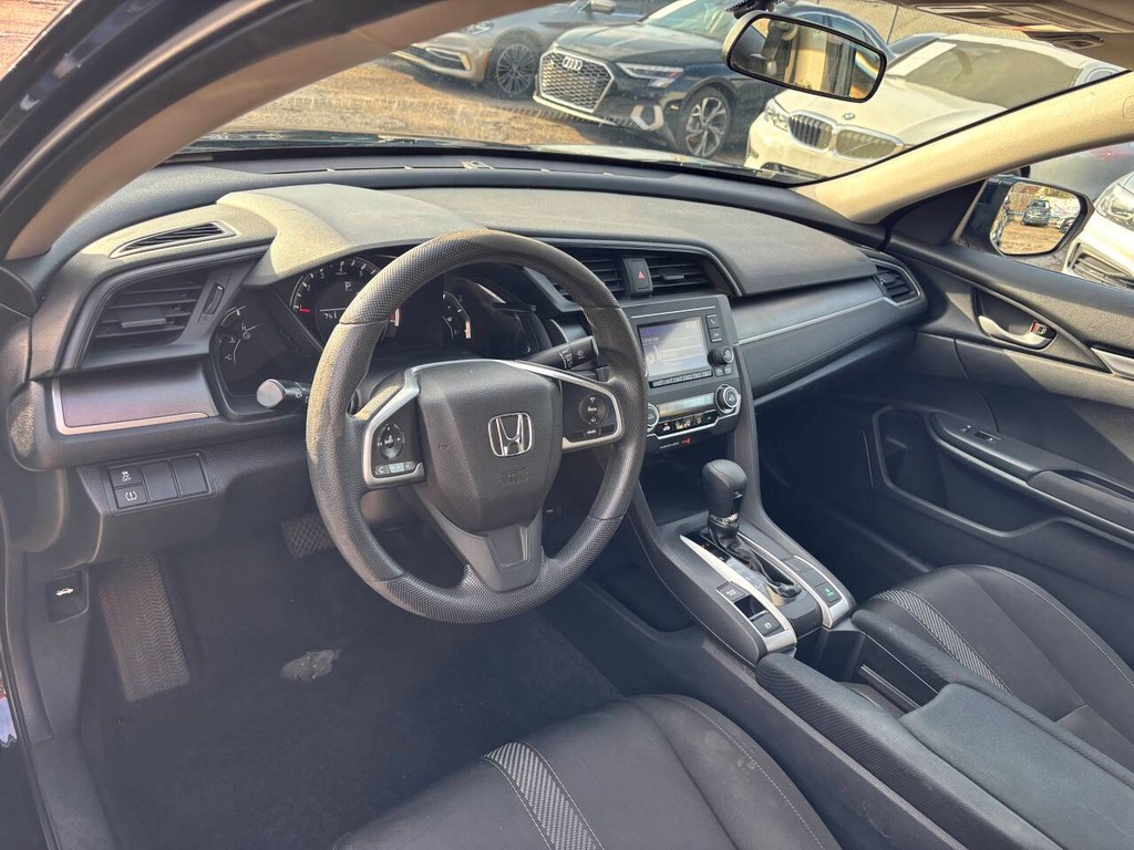 Honda Civic Sedan Vehicle Full-screen Gallery Image 08