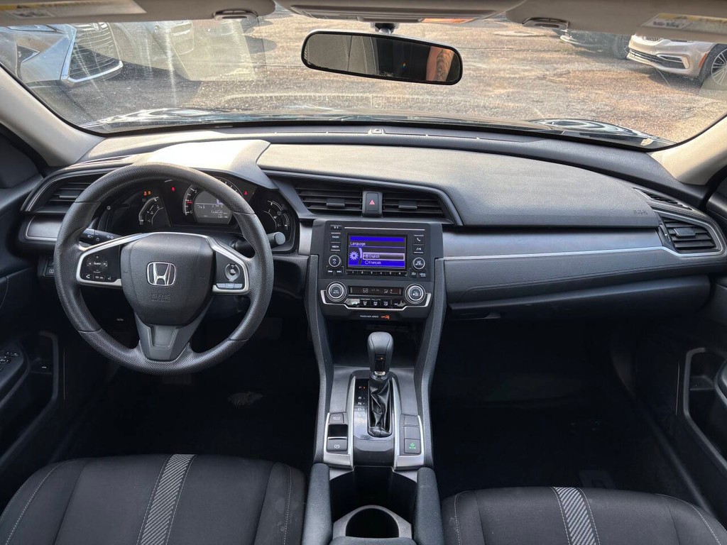 Honda Civic Sedan Vehicle Full-screen Gallery Image 14