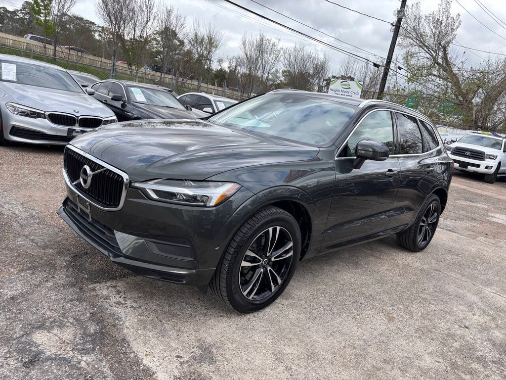 Volvo XC60 Vehicle Full-screen Gallery Image 03