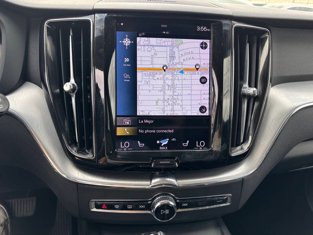 Volvo XC60 Vehicle Full-screen Gallery Image 14
