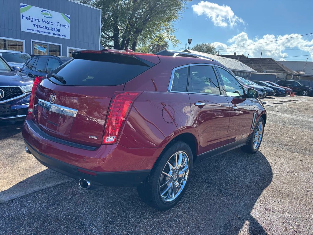 Cadillac SRX Vehicle Full-screen Gallery Image 07