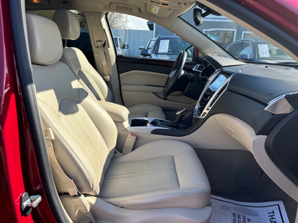 Cadillac SRX Vehicle Full-screen Gallery Image 10