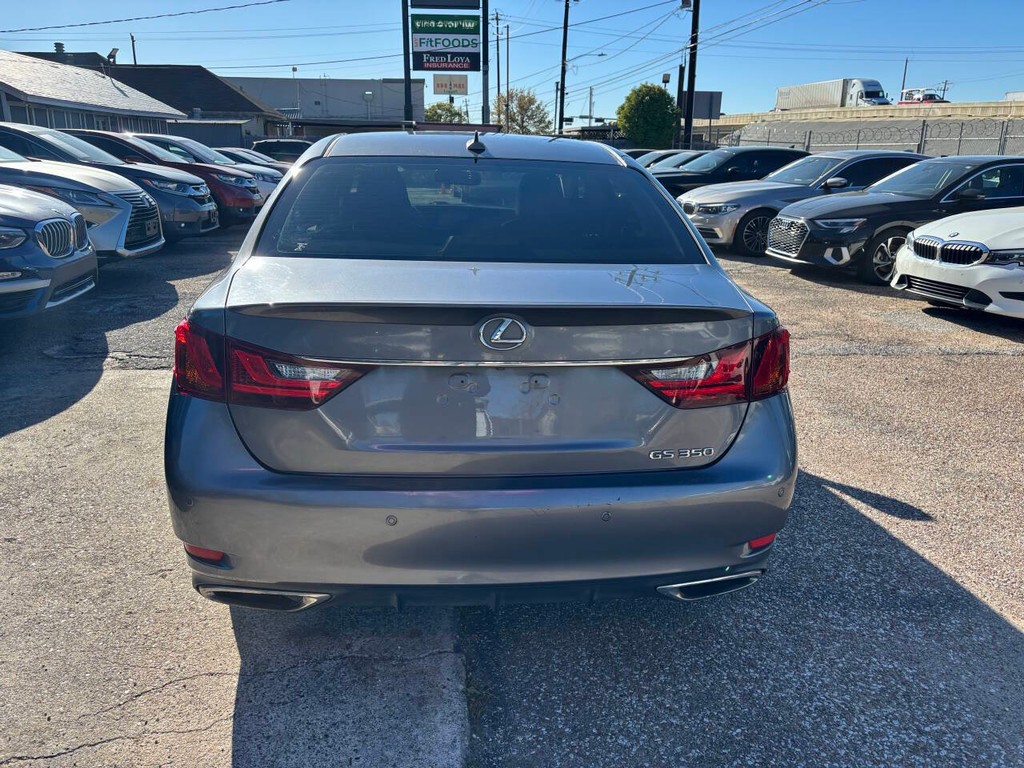 Lexus GS 350 Vehicle Full-screen Gallery Image 06