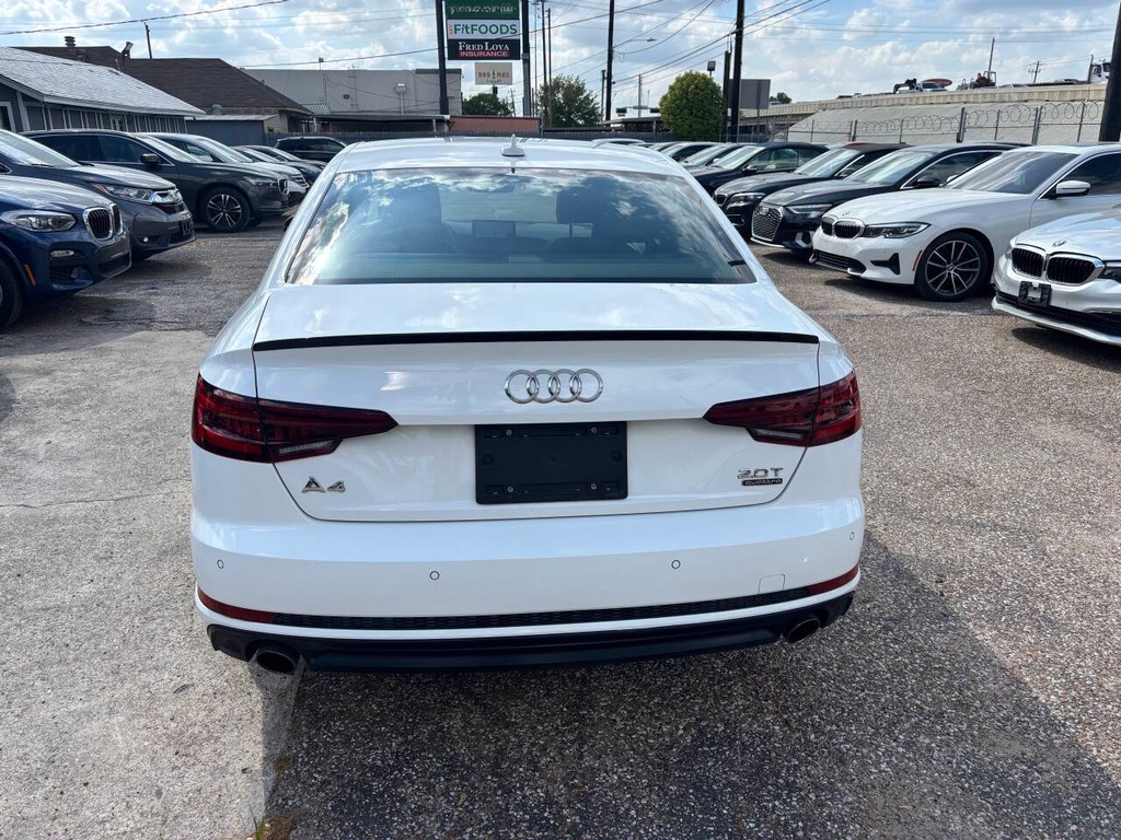 Audi A4 Vehicle Full-screen Gallery Image 06