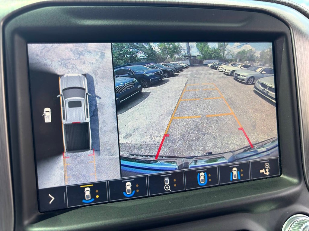 GMC Sierra 1500 Vehicle Full-screen Gallery Image 16