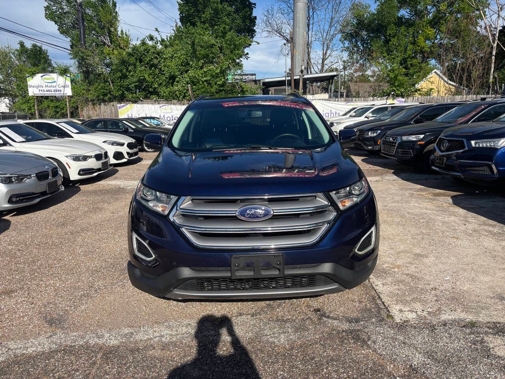 Ford Edge Vehicle Full-screen Gallery Image 02