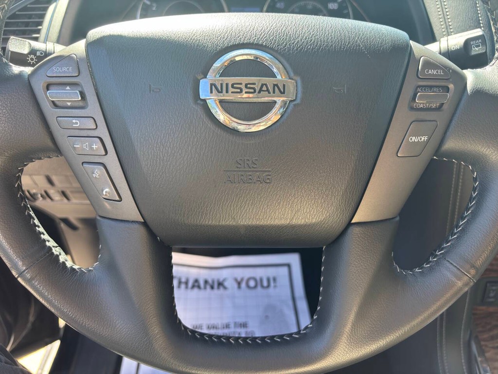 Nissan Armada Vehicle Full-screen Gallery Image 30