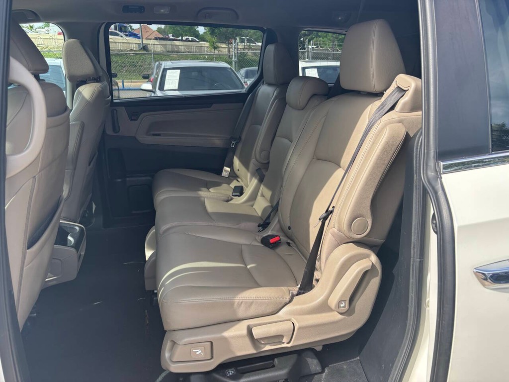 Honda Odyssey Vehicle Full-screen Gallery Image 14