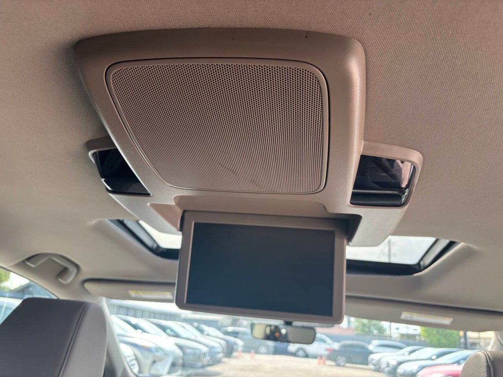 Honda Odyssey Vehicle Full-screen Gallery Image 19