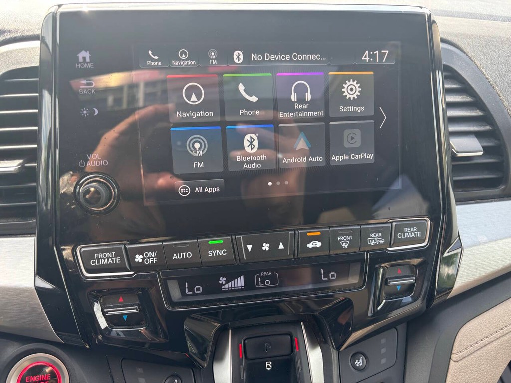 Honda Odyssey Vehicle Full-screen Gallery Image 24