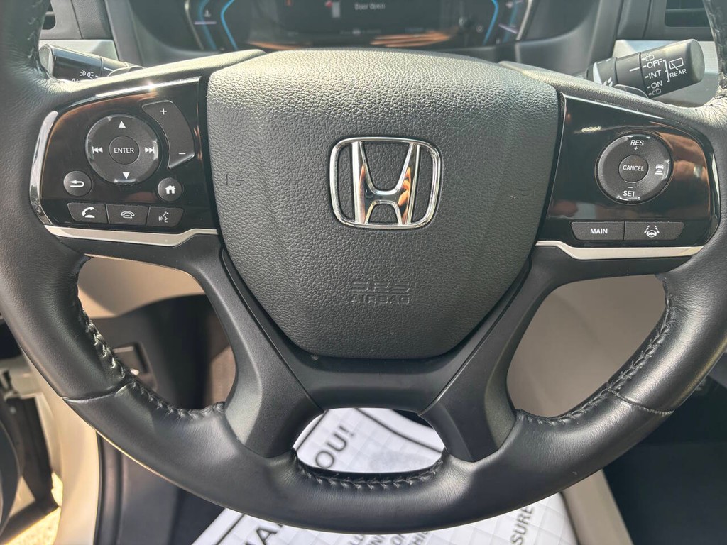 Honda Odyssey Vehicle Full-screen Gallery Image 29