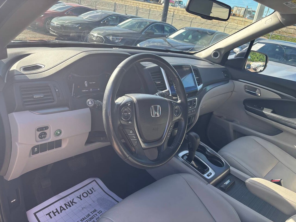 Honda Pilot Vehicle Full-screen Gallery Image 08