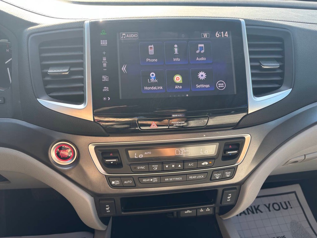 Honda Pilot Vehicle Full-screen Gallery Image 23